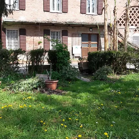 Dosso Al Porto Lantgård *